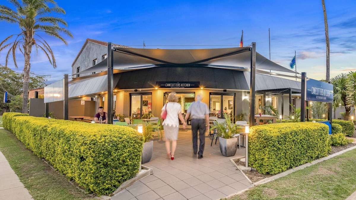 Bundaberg West Hotel | Sugar Country Motor Inn