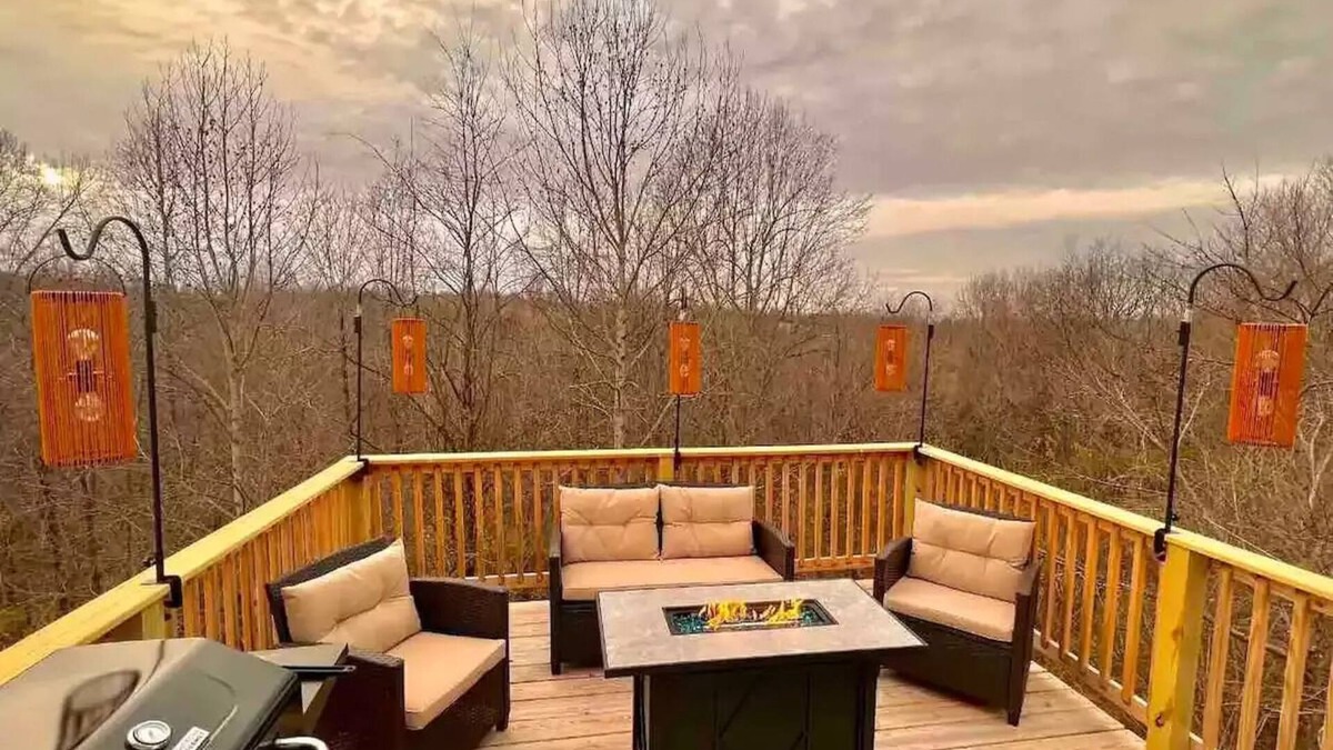Lancaster House | Sugar Creek Retreat