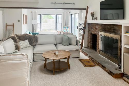 West Hartford Apartment | Sugar Hill 1D