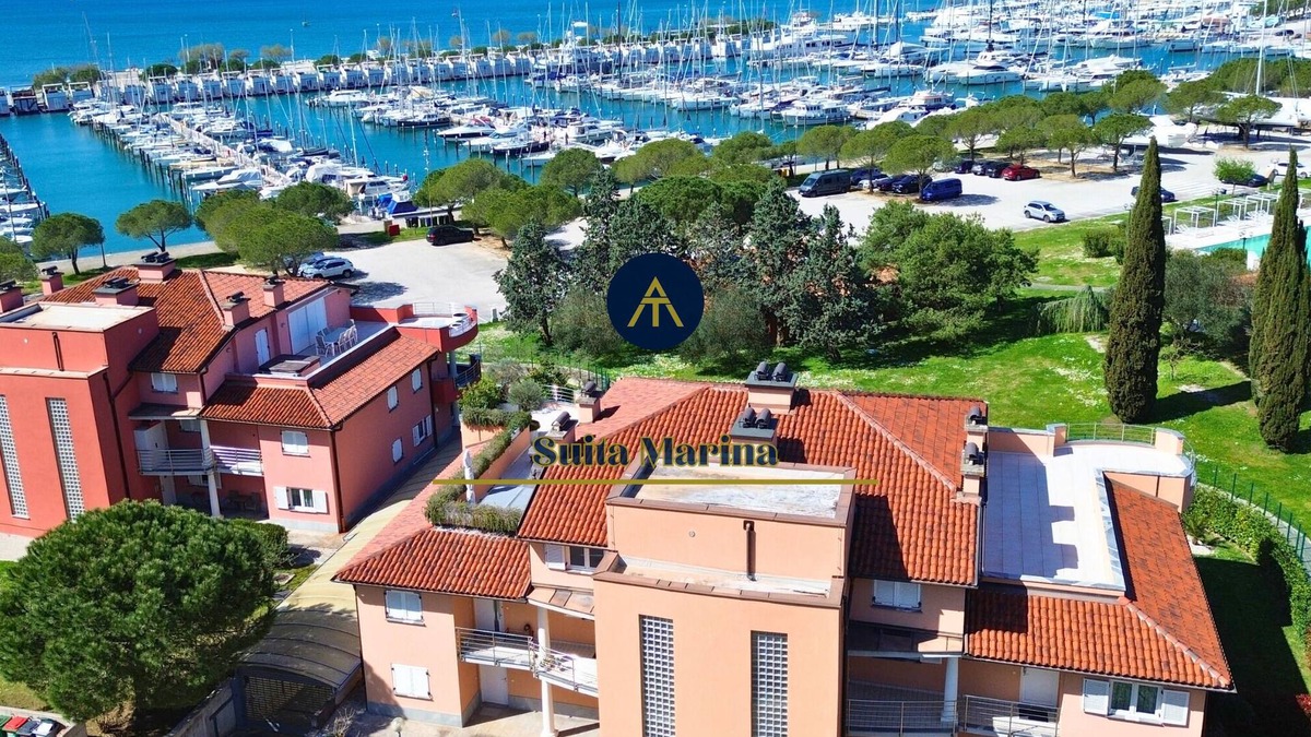 Seca Apartment | SUITA MARINA - Near Beach with Terrace & 2 Parkings