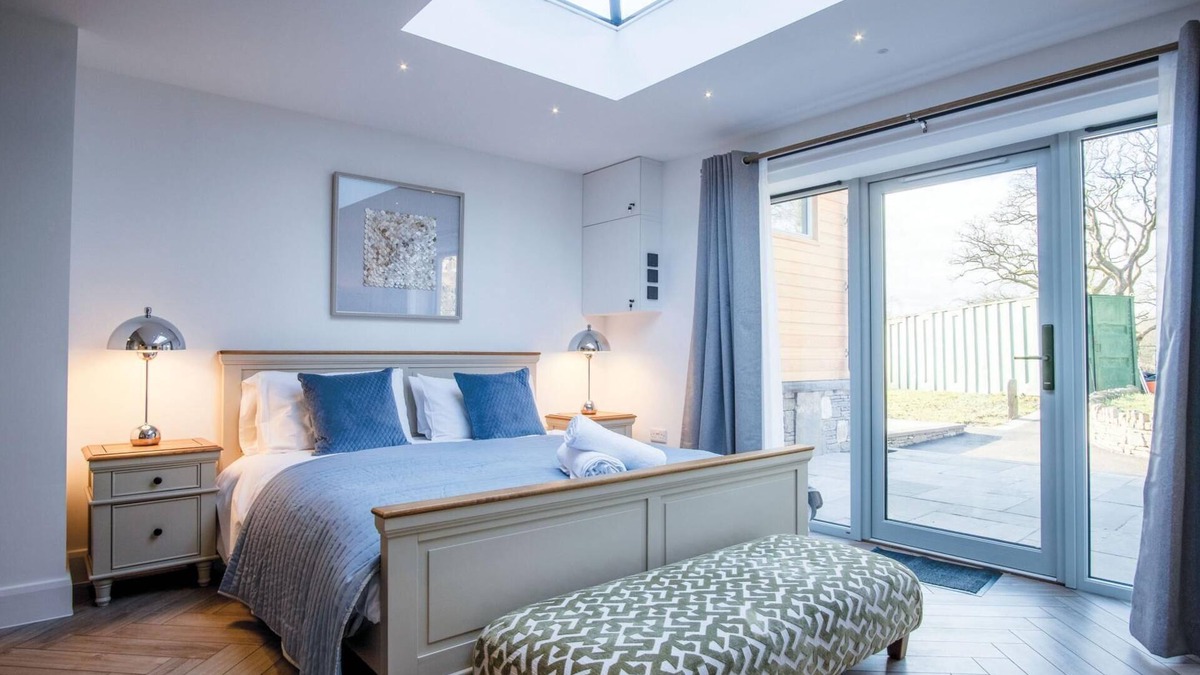 Pen-y-cae Apartment | Suite 15 - Sleeping Giant Hotel - Pen Y Cae Inn