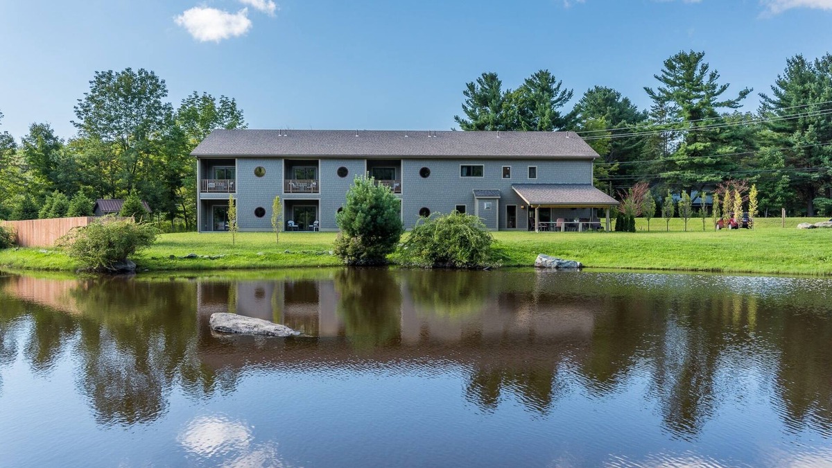Glendale House | Suite 2 - Quiet and private accommodations in a country setting.