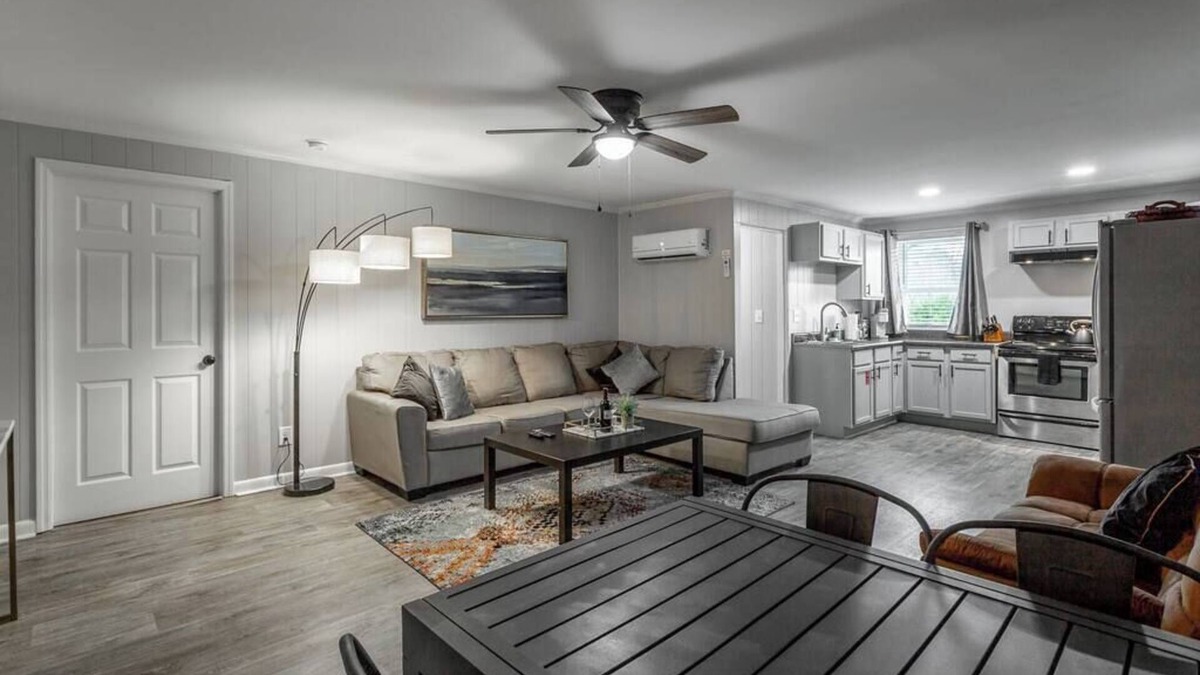 Rock Spring Apartment | Suite 203 - Felicity at Rock Spring Resort