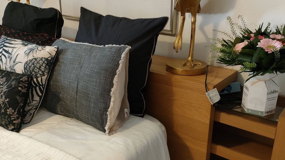 Guingamp House | Suite 27, a spacious and charming guest apartment