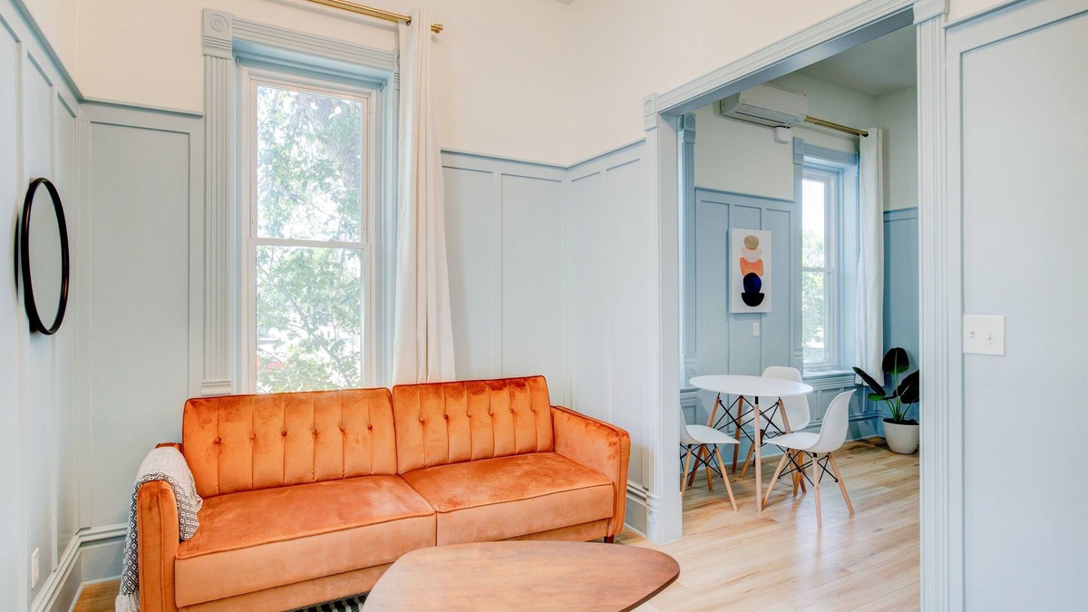 Springville Hotel | Suite 3 | Historic Art City Inn