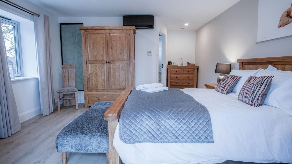 Pen-y-cae Apartment | Suite 7 - Sleeping Giant Hotel - Pen Y Cae Inn