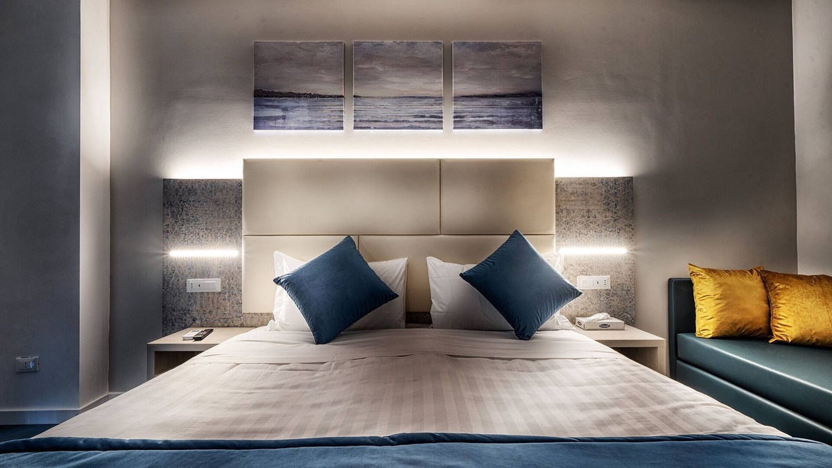 Universita House | Suite Blue Style