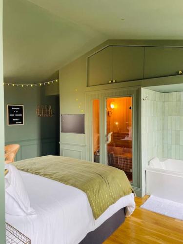 Bernieres-sur-Mer Apartment | Suite bord de mer - Balnéo et sauna