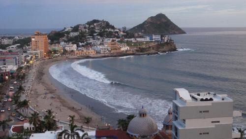 Balcones de Loma Linda Apartment | Suite Chiametlan Cerro de la Neveria MZ