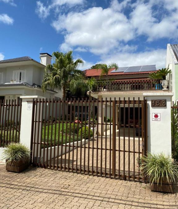 Monte Verde House | Suite com Varanda
