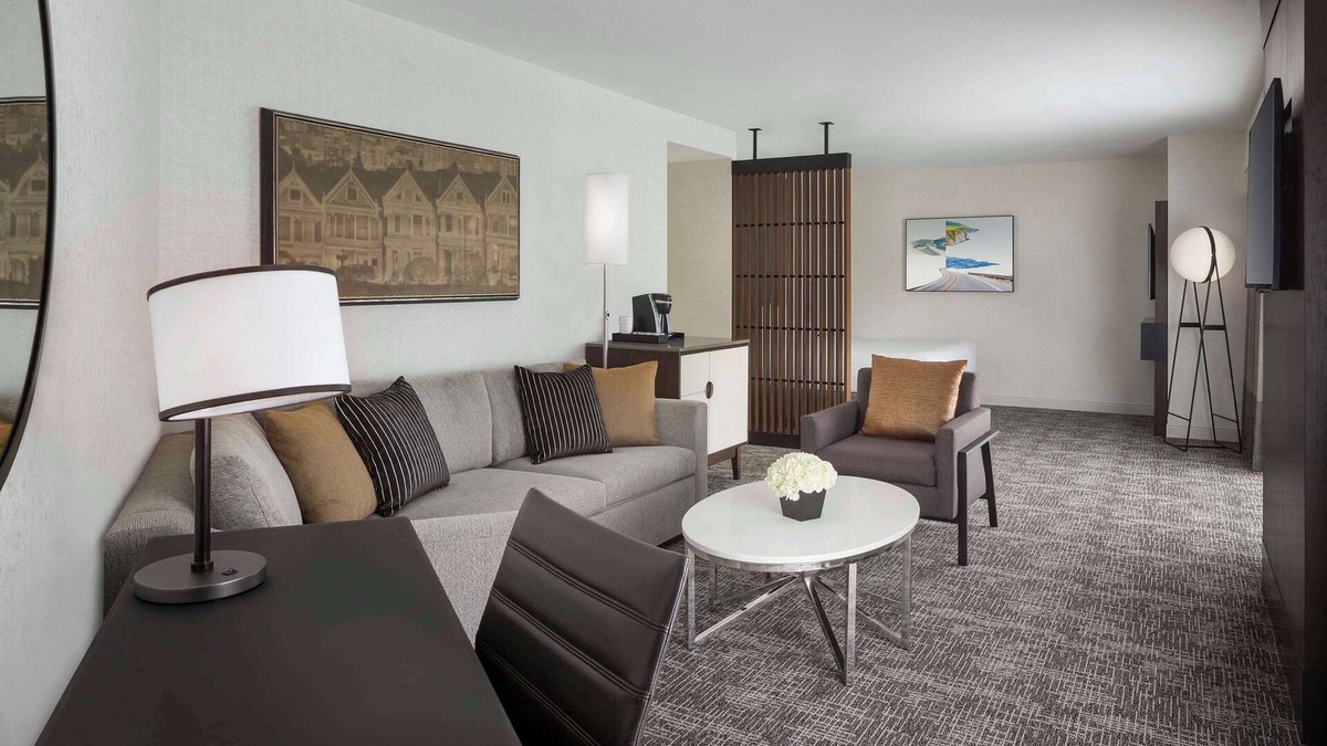 Financial District House | Suite + Connecting Room at a 4⭐️ Hotel