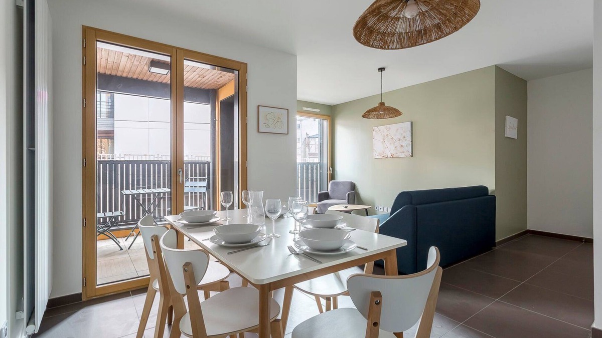 Croix Rousse Apartment | Suite Croix-Rousse : T3 avec patio !