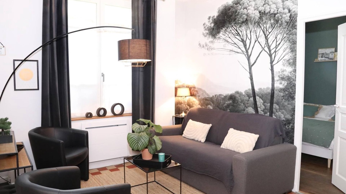 Senlis House | Suite Garden with private garden