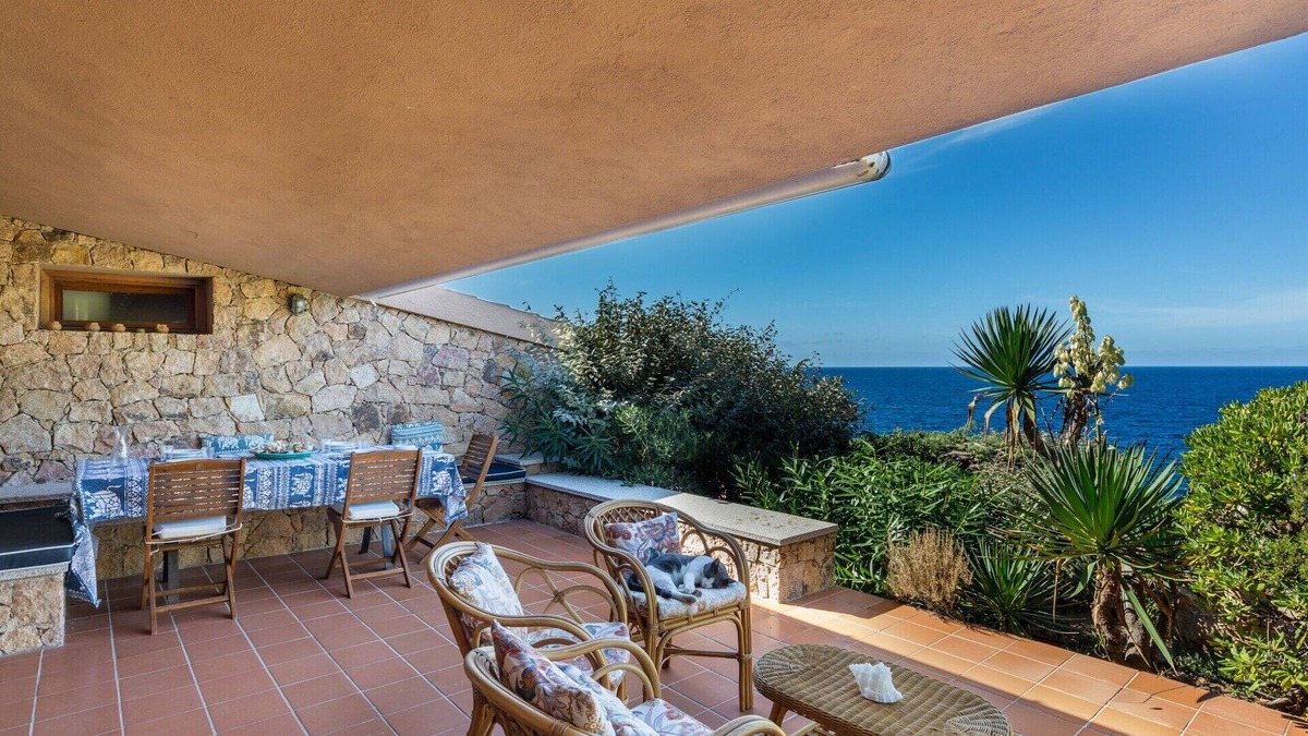Costa Paradiso Villa | Suite Granito first row on the sea