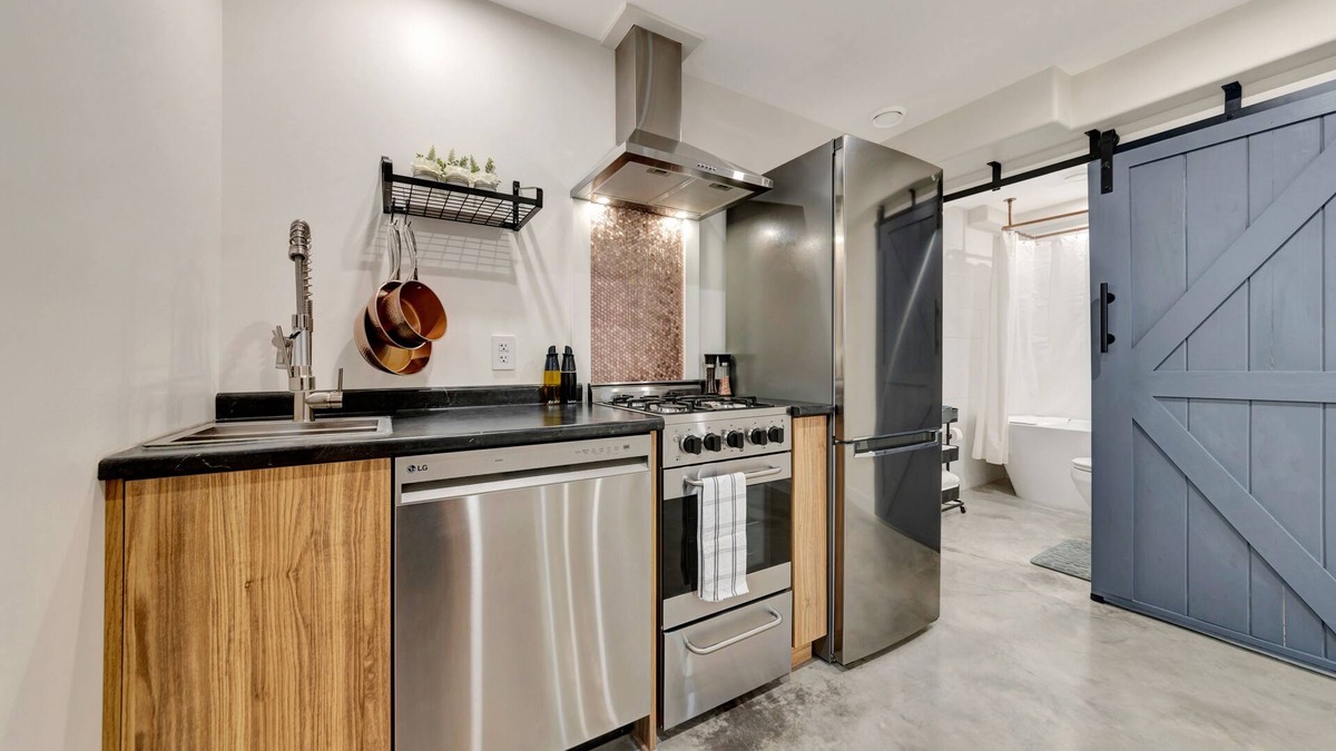 Lloydminster Apartment | Suite I @ the IV HAUS