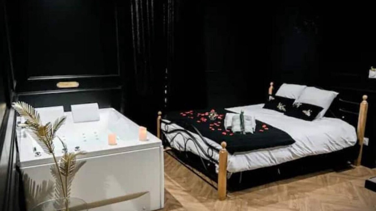 Quartier Saint-Clement - Jardin des Plantes Apartment | Suite Impériale Jacuzzi ~ Cinéma ~ Self Check-in
