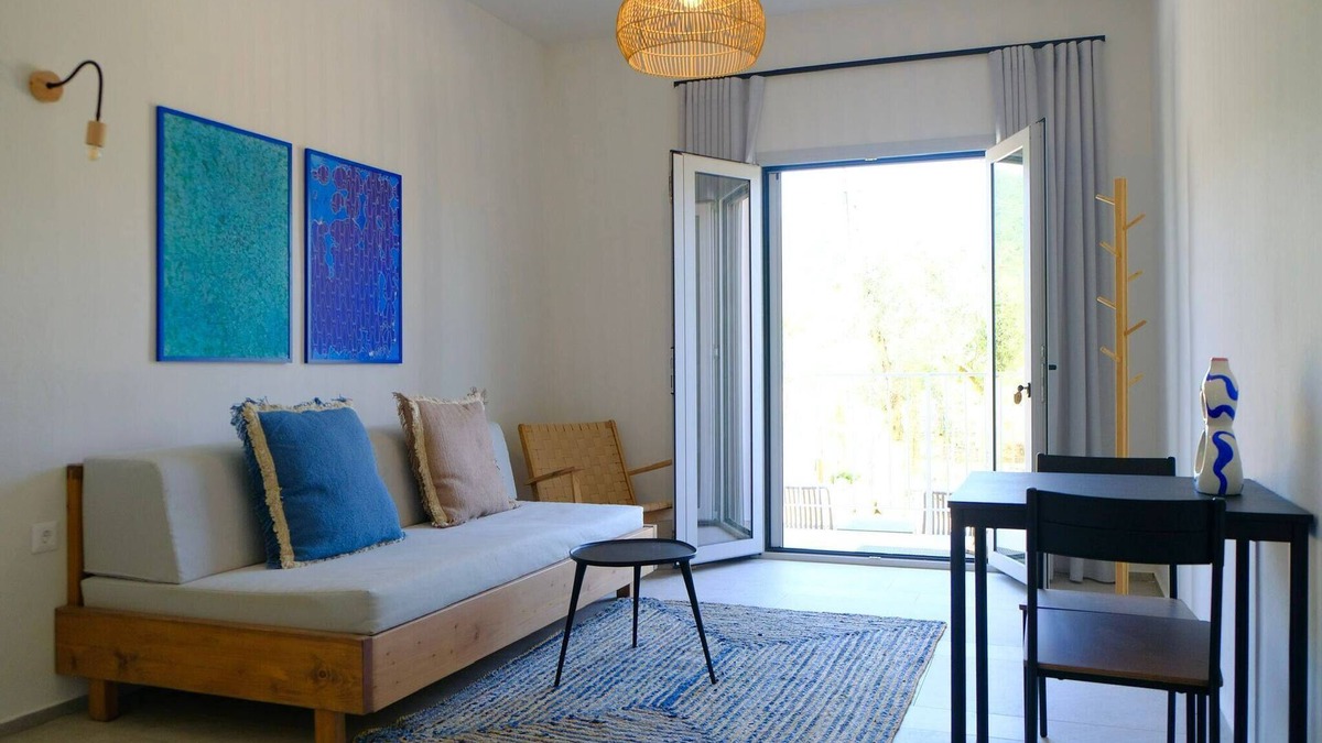 Komnina Apartment | Suite in Evia Bay hotel Edipsos
