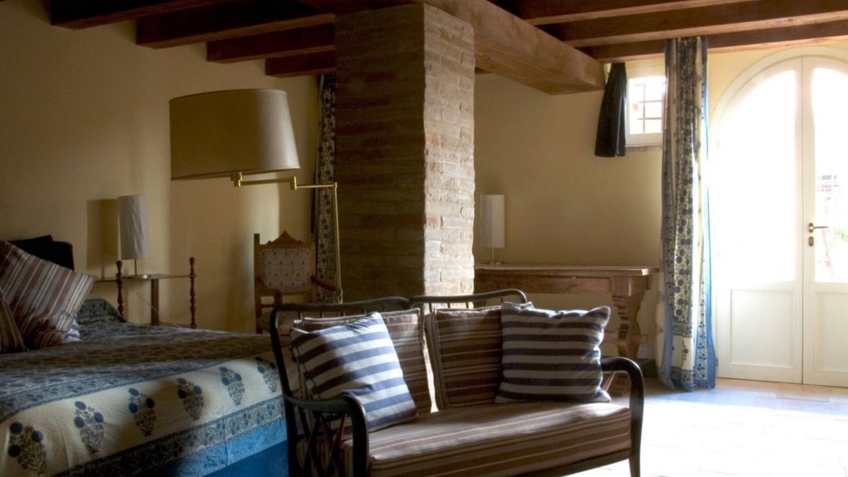 Fermo House | SUITE in PALAZZO, historic center, 7km from the sea.