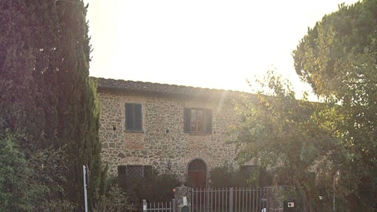 Pian di Sco Apartment | Suite in Tuscan farmhouse between Florence and Arezzo with wifi and pool