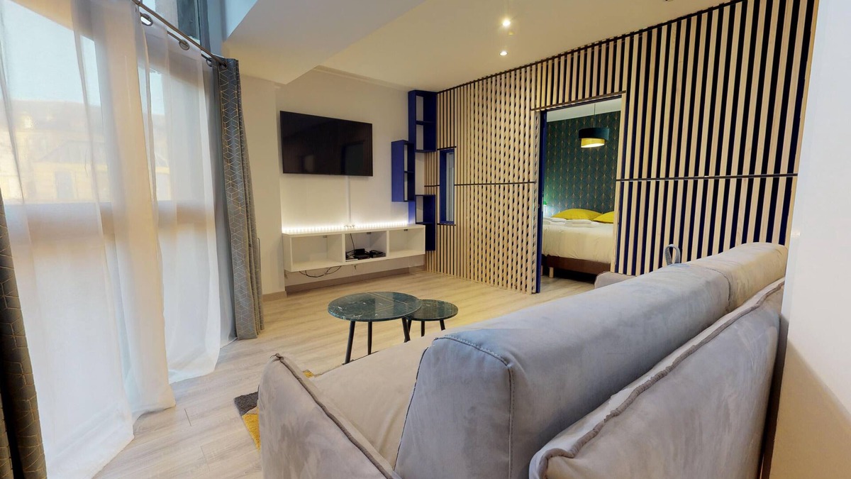 Metz-Centre – Ancienne Ville Apartment | Suite Like in Venice with a view of Metz-Opera