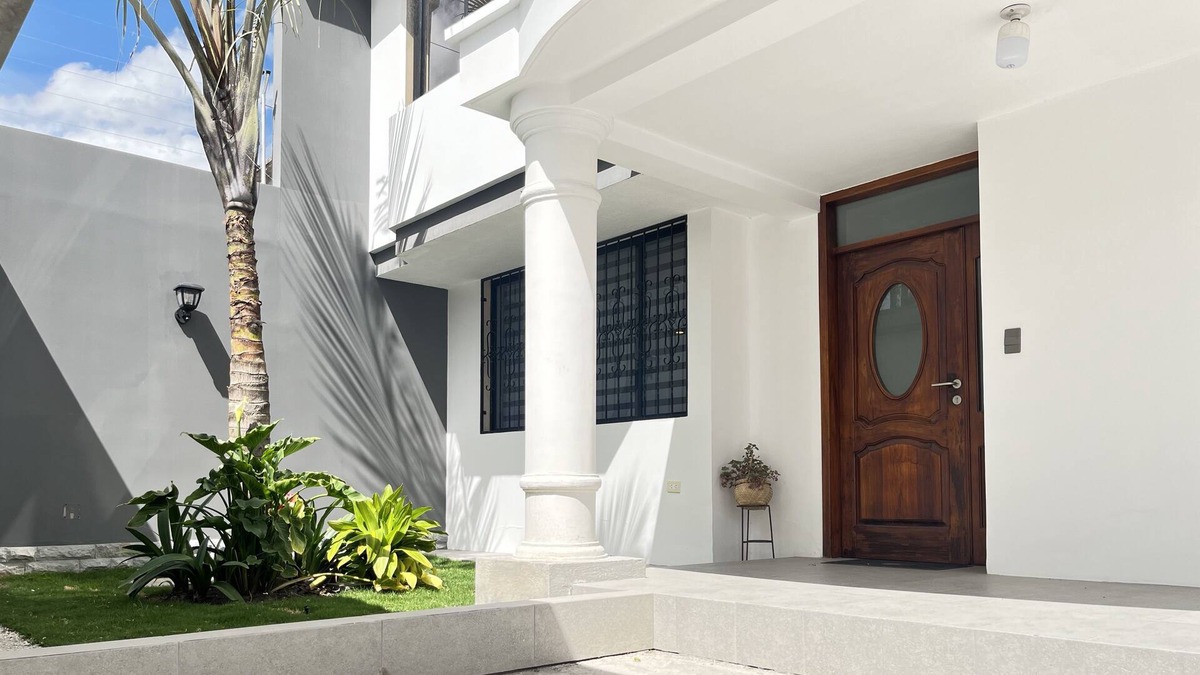 Ibarra Apartment | Suite Los Sauces, Tu Refugio de Elegancia y Comodidad