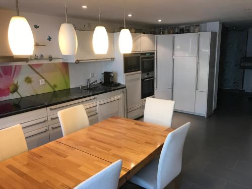 Schupfheim Apartment | Suite mit schöne Küche in Zentral schüpfheim LU