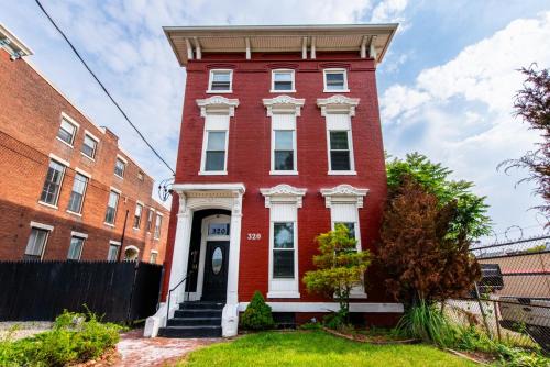 Smoketown Jackson House | Suite near downtown Louisville, KY - Suite X