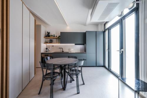 Formigine Apartment | Suite on canvas near the city of Ferrari