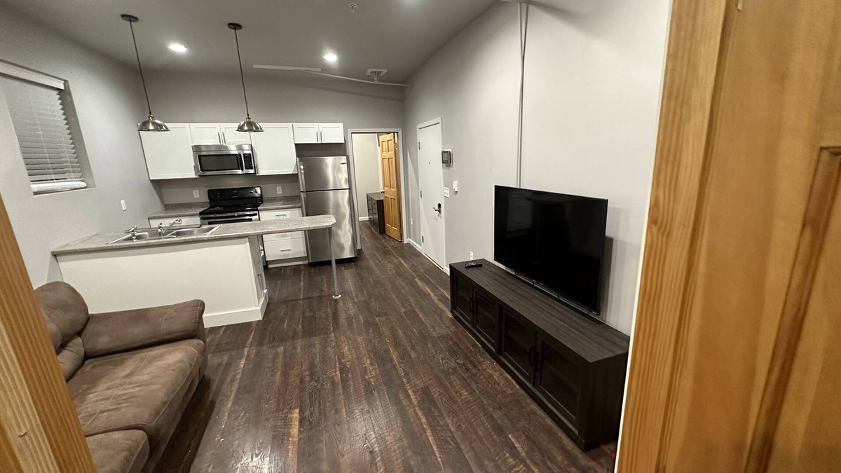 Frostburg Apartment | Suite on Main Street