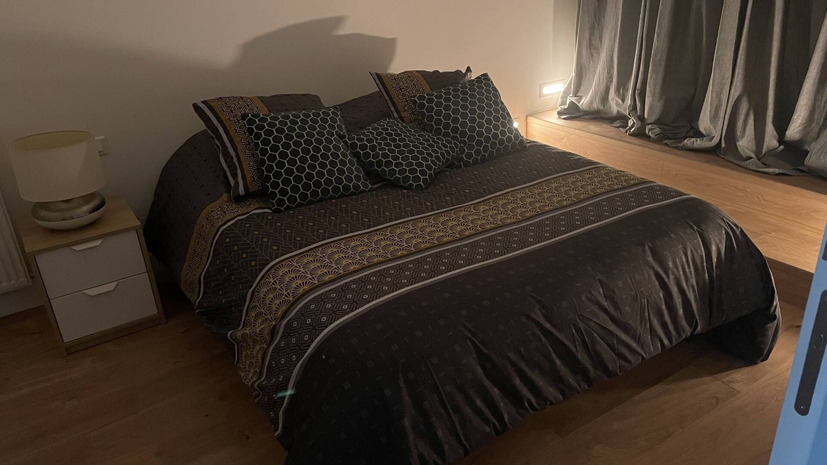 Genas House | Suite Parentale Avec Douche et Toilettes Privées Attenant. A 5 Minutes Deurexpo