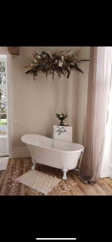 Moisdon-la-Riviere House | Suite romantique au château