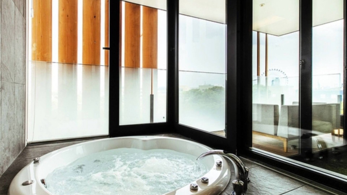 Fukuoka Hotel | Suite RoomWith Jacuzzi 40m2 | Rack Rate Accom/Fukuoka Fukuoka