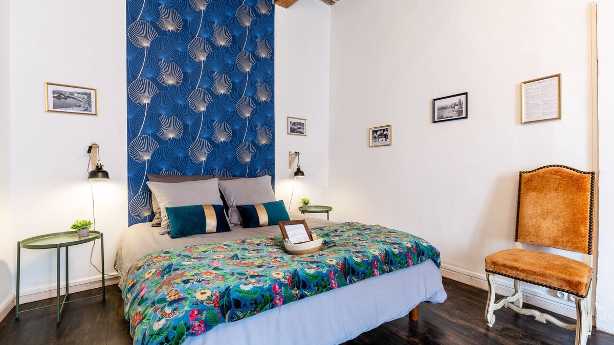 Quartier du Panier House | Suite-Superior-Private Bathroom-Garden View
