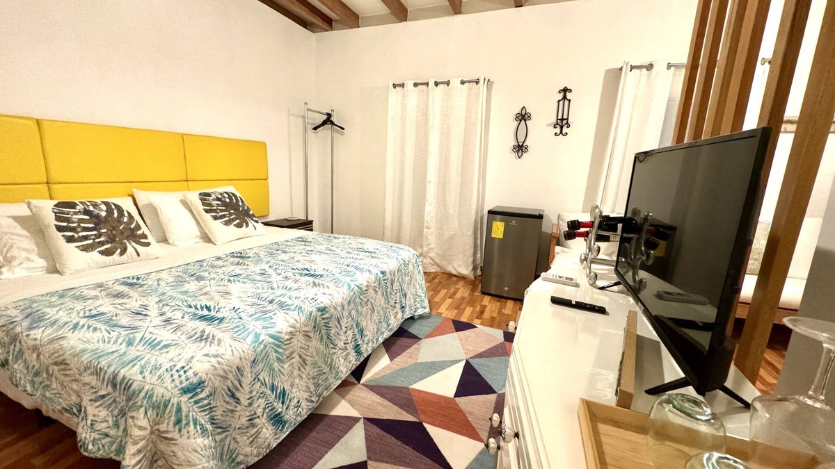 Pedro Vicente Maldonado Cottage | Suite Tierra - The Garden House - Piscina, Botanico, BBQ, Parqueadero.