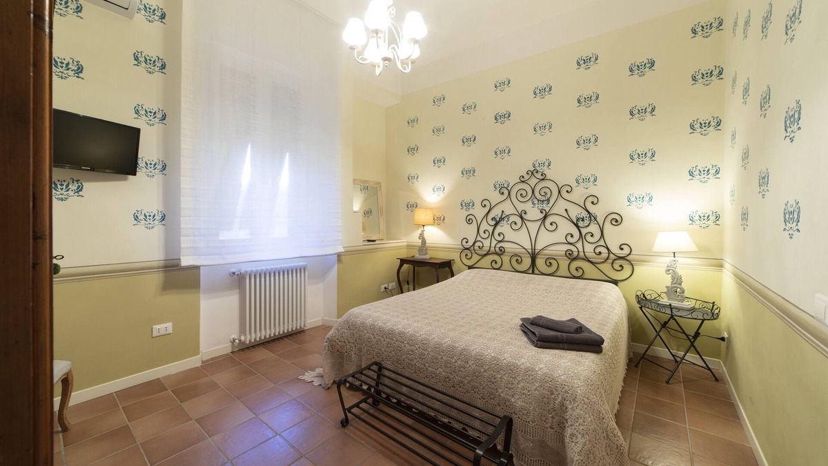 Venezia Nuova House | Suite with 2 double or twin rooms near the port and the Venice district.