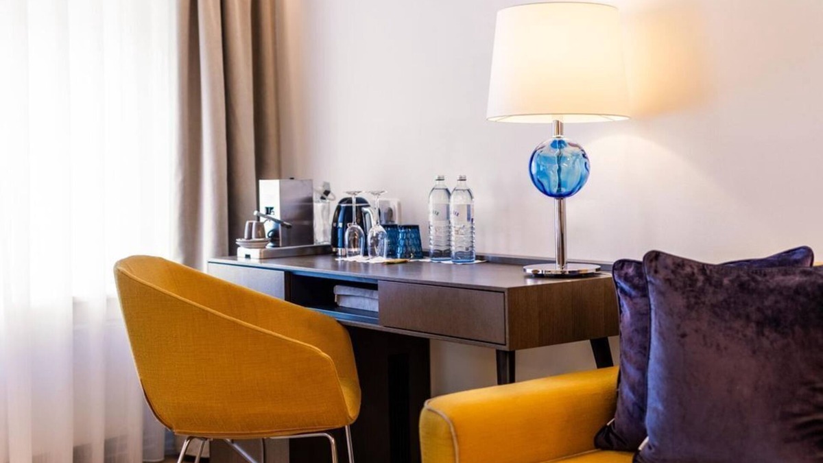 City Centre Salzburg House | Suite with free-standing bathtub - Hotel Stein