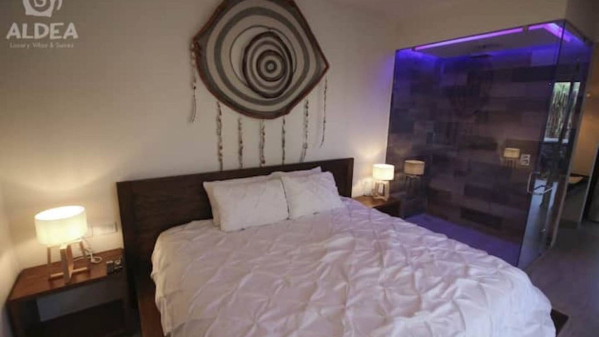 Teotihuacan House | SUITE WITH JACUZZI AND PRIVATE TERRACE IN PYRAMIDS