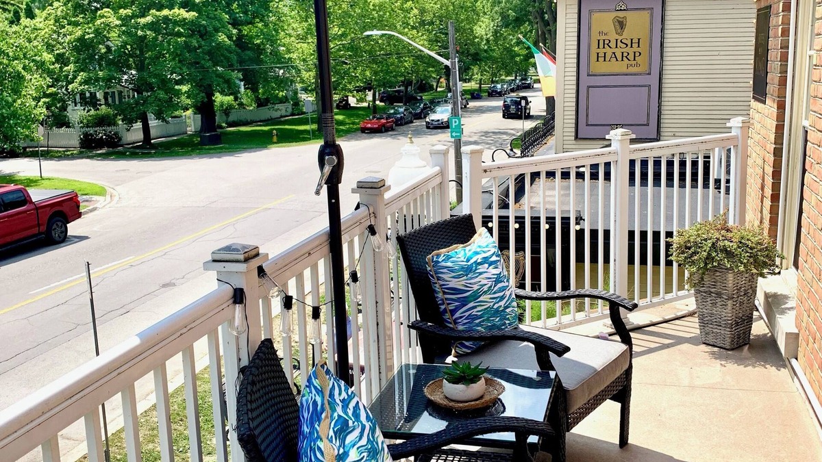 Old Town Historic District Apartment | Suites On King
