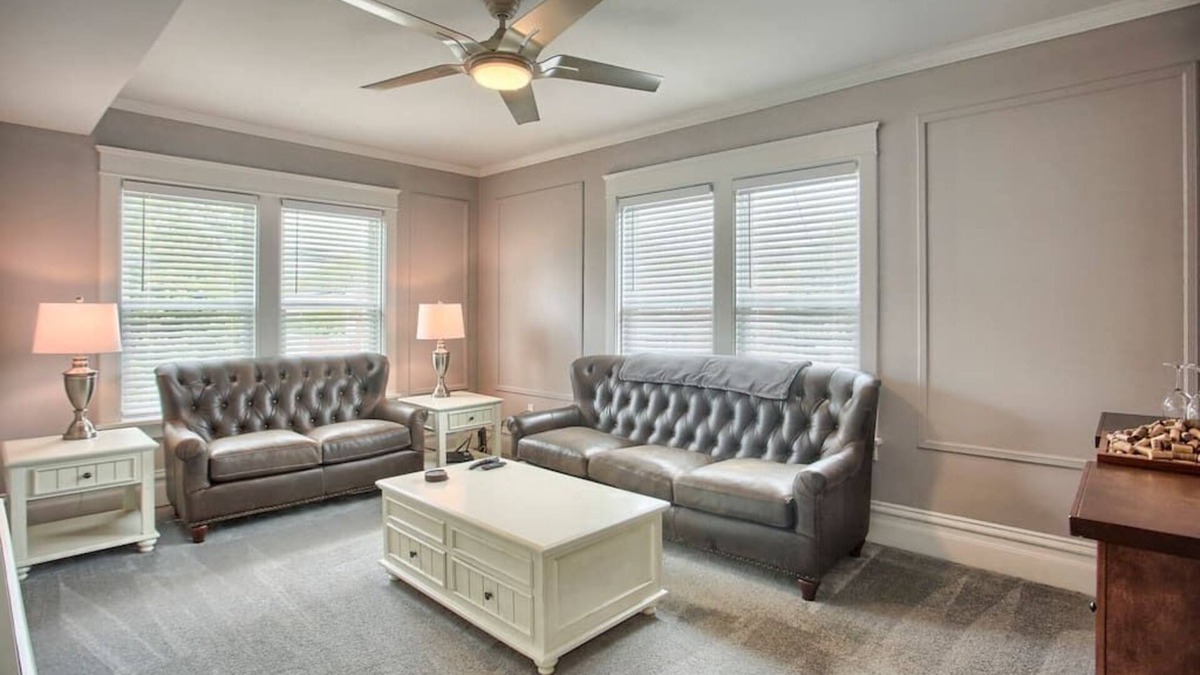 Harrisburg - Hershey Apartment | Suites on Seneca - Beautiful 1 Bedroom Apartment