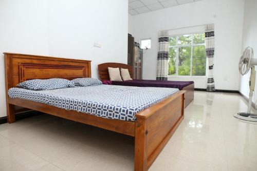 Anuradhapura Apartment | Sujee's Guest House with Two Bed Rooms
