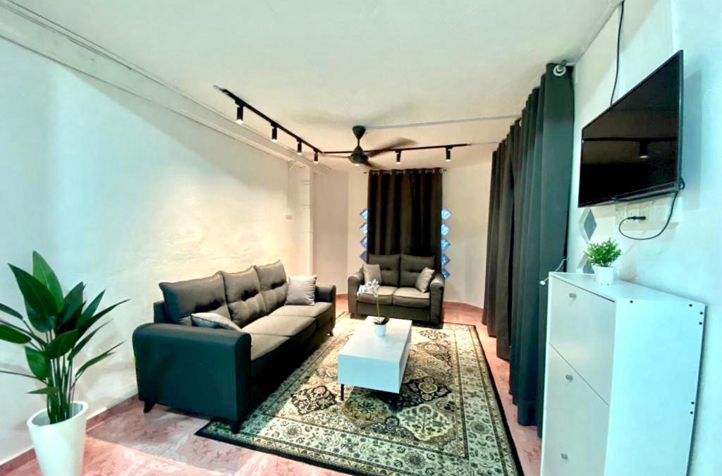 Kampung Seberang Takir House | Sukay Homestay