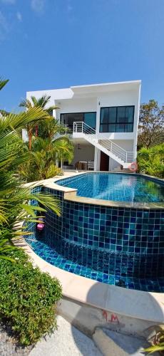 Hua Thanon House | Suksan Seaview Apartment