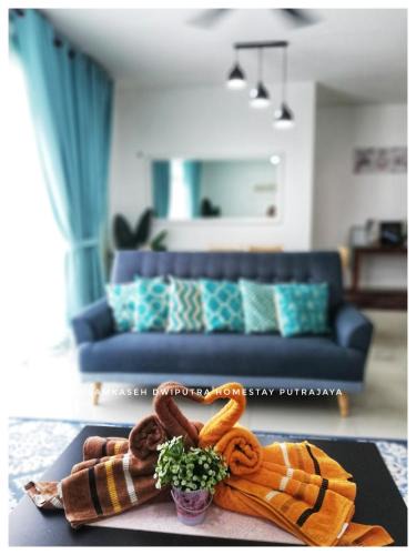 Presint 15 Apartment | SulamKaseh Dwiputra Homestay Putrajaya With 4 Units AC, 3 Baths, WiFi & Pool View