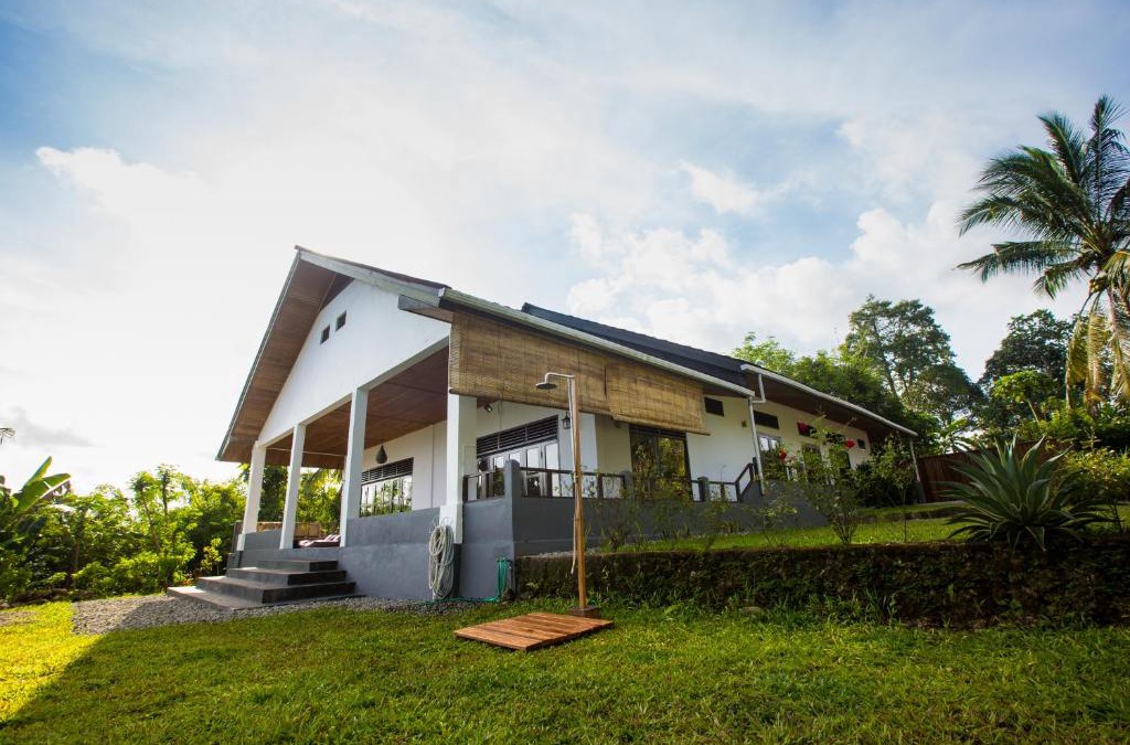 Salahutu Bed & Breakfast | SuliBreeze B&B