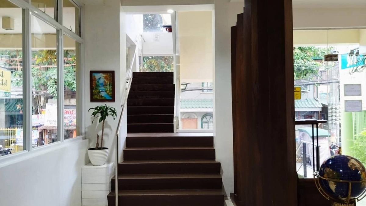 Santa Mesa Hotel | Sulit Budget Hotel