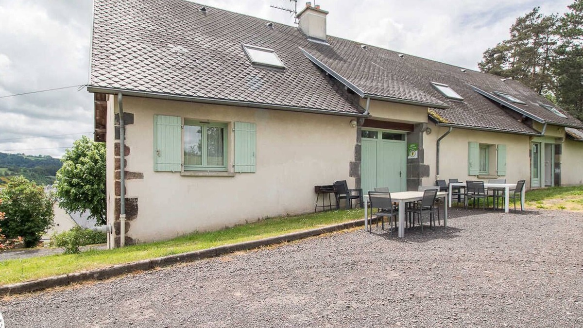 Saint-Sauves-d'Auvergne House | Sully - Saint-sauves-d'auvergne