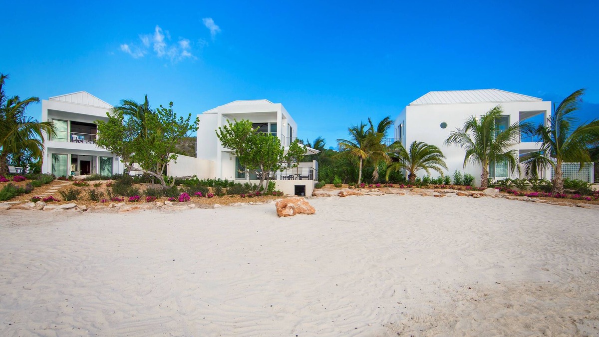 Ocean Point Villa | SulMare at Sapodilla Bay Luxury villas