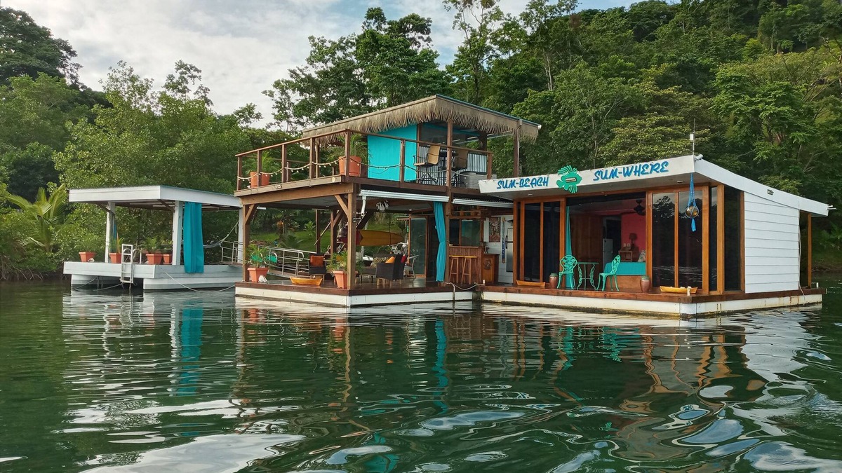 Hope Well House | Sum-Beach Sum-Where Floating Home