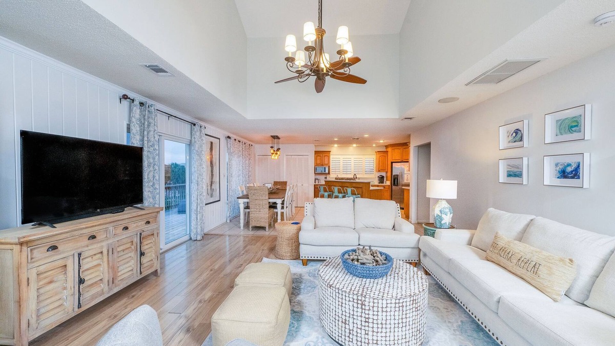 Toilla Segunda House | Summer Break! | Game Room | Sleeps 21 | Pool