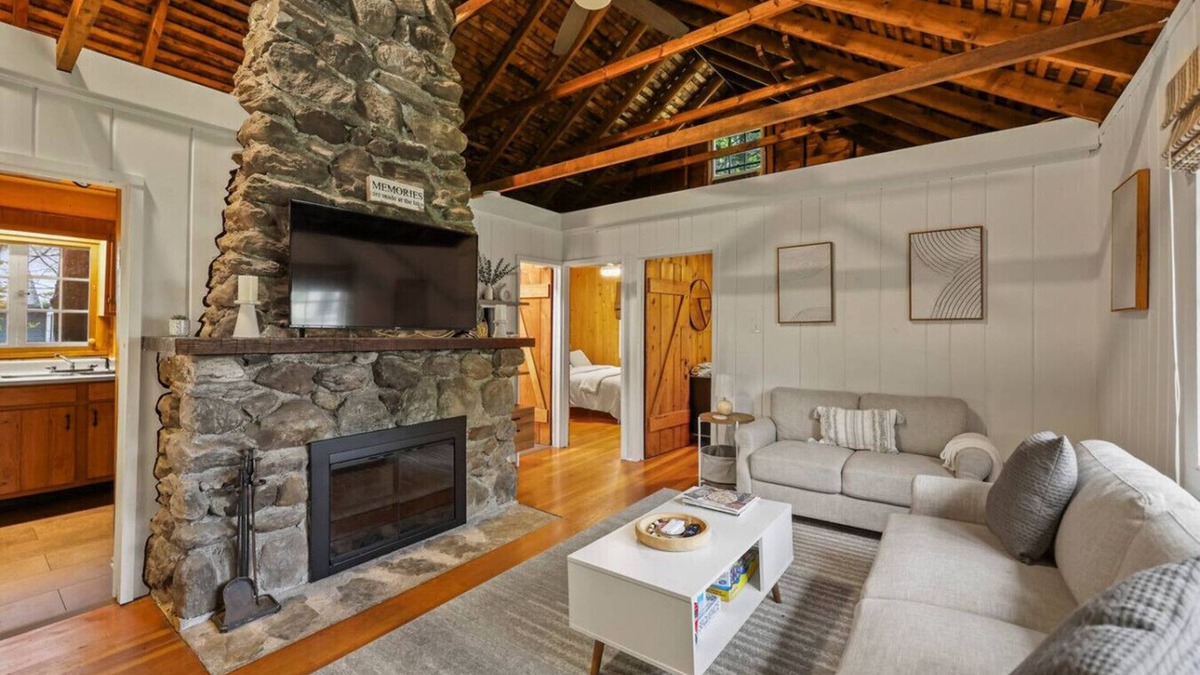 Lenox Dale House | Summer Cottage at The Lake!
